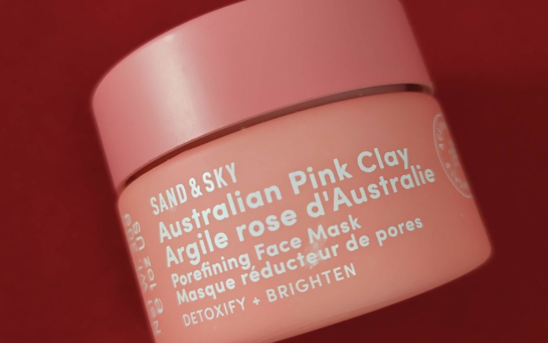 Maschera Sand & Sky: arriva dall’Australia il trattamento detox all’argilla rosa